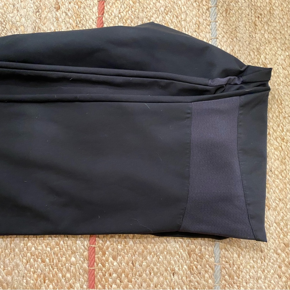 Nike Black Dri-Fit Yoga Pants - Picture 3 of 4